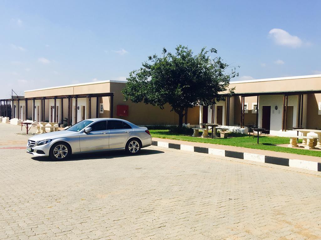 Travel Inn Kroonstad Exterior foto